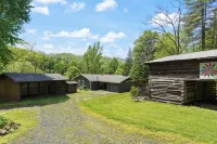 3BR/2BA Mountain Home Perfect Base for Tail of the Dragon and Outdoor Adventures - 4-Star