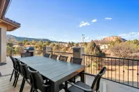 Luxe Sedona Retreat, Grand Views, Expansive Property on 1+ Acre Lot - Boutique