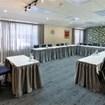Ventura Inn & Suites Hamilton