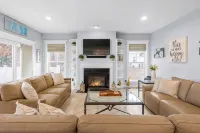 5 Bed on Cul-de-sac Downtown. Playground, Kayak Launch, Bike trails 1/2 block aw - 4 stjerner