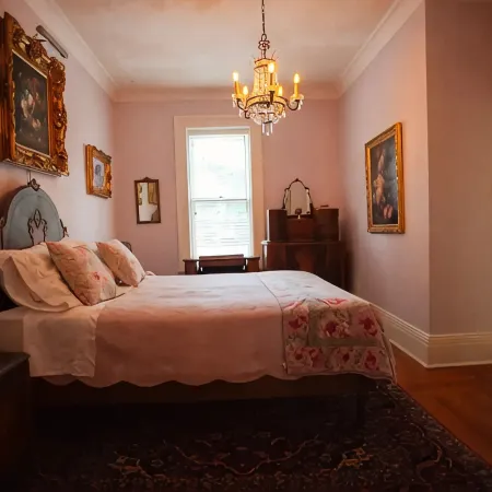 The Butchart Estate: heritage mansion by Georgian Bay