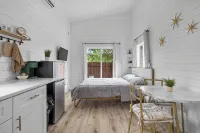 The Tiny Oasis: Luxe Stay with Deck & Private Pool