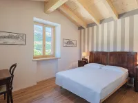 Villa in the vineyards overlooking the mountains Hotels in Rovereto