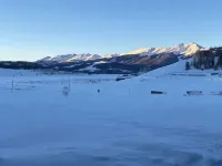 Stylish Mountain Condo w/Fireplace on Lake Dillon - 2-Star