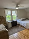 CHARMING LARGE 3 Bedroom Entire Home