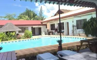 Eve's Kiosk Dive Resort - Pools