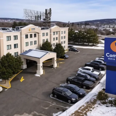 Comfort Inn & Suites