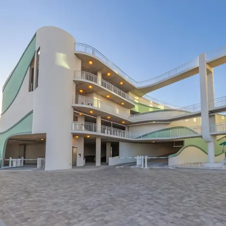 Turquoise Place 2205 C