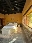 Prakriti Aalay - Riverside Mountain View Boutique Eco Resort - صديق للحيوانات الاليفة