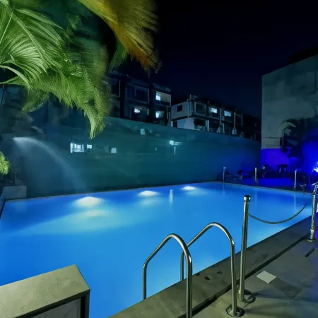 Pride Hotel, Chennai Отели рядом с достопримечательностью «Больница «Санкара Нетралая»»