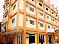 RedDoorz Plus @ Manalo Extension Palawan Hotels in Palawan