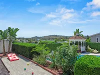 Ultimate Group Getaway—Pool, Spa, Views, Games! Hotels near Lake Murray