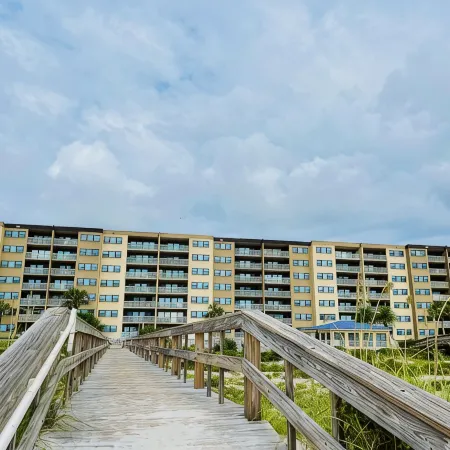 Endless Oceanfront Upper Floor Views of Ocean/Pier from This Wonderful Condo!