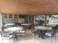 Popular large river home pool, pickelball, basketball, volleyball, nice area