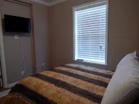 Newly Remodeled and Brand New Furniture, - balcón