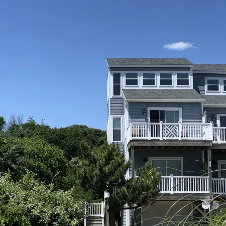 Amazing Location and Renovated! 2nd Row - Across from Beach Access