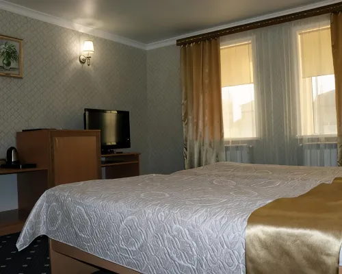 Shakhristan Hotel デルベントのホテル