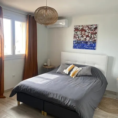 House 130 metres from the sea