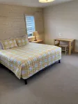Family Fun Near Ocean Shores—Hot Tub, Elevator & Easy Dune Walk to Beach - Wi-Fi