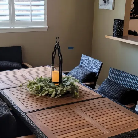 Mountain View Lodging 2 Blocks Historic DT Cody3 Bedrooms 4 Beds + a Bonus Den