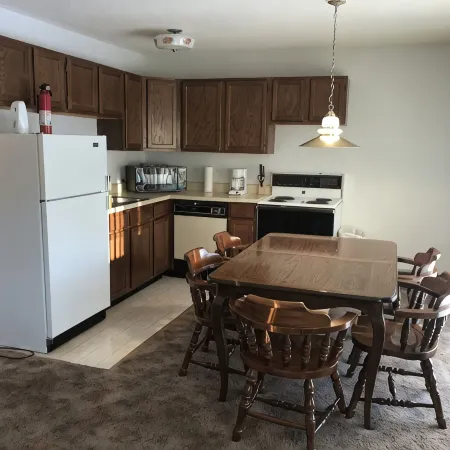Clean, Comfortable and Quiet Condo at the base of Jackson Creek Summit