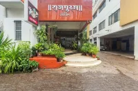 Hotel Rajpurush - فطور