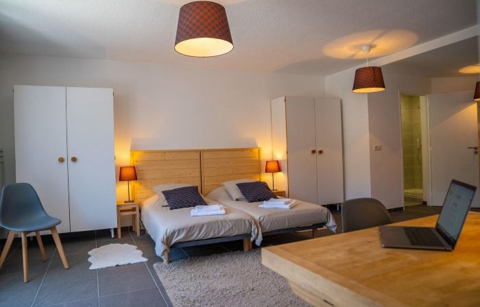 Estate With Panoramic Sancy Views