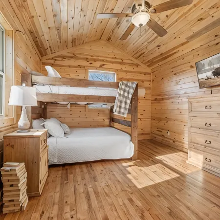 Cozy Jasper Cabin w/ Hot Tub & Fire Pit