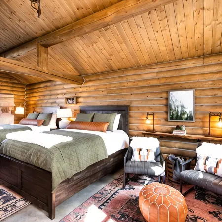 Beautiful Log Cabin in Paradise Valley, Montana