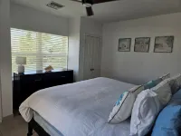 “Coastal Bliss: Stunning 2-Bedroom Condo with breathtaking Beach and Pool Views” - 3-Star