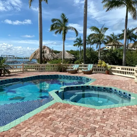 Caribbean Waterfront 2b/2b Placencia Village Condo With Pool!