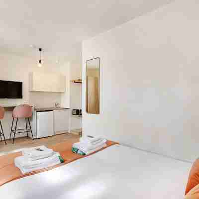 La Lumière de Paris Rooms