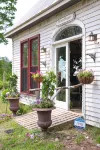 Unique Coastal Maine Flower Farm Stay - 3-Star