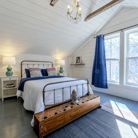 Kapitan’s Cottage a Rustic Private Catskill Getaway Near Kingston