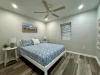 Charming 2-bedroom cottage with full kitchen and WiFi in Pensacola. Sleeps 4. - Wi-Fi