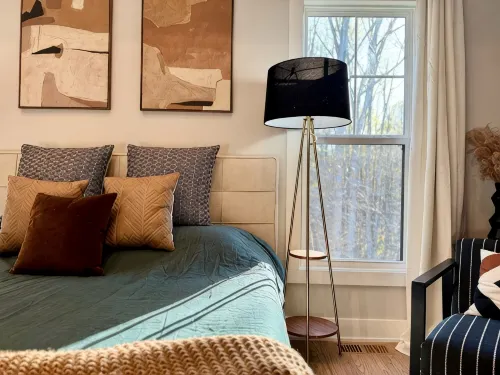 The Liberty HouseSpacious 5-bedroom house in charming Lynchburg - 4-Star