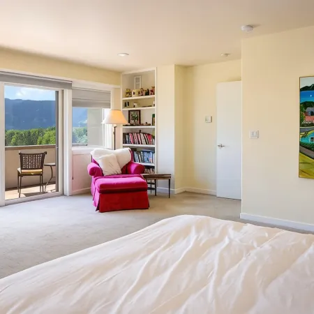Stunning Home with Flatirons Views, 10-Min to Downtown & CU Campus!