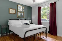 WELCOME TO THE OWL'S NEST - 2 BEDROOM HOME IN AUGUSTA, WINERIES & THE KATY TRAIL - Homestays
