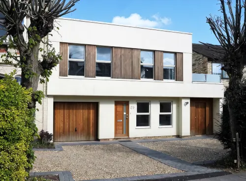 Cambridge: Modern, spacious house in residential location close to city centre - พร้อมระเบียง