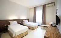 Padmaloka Hotel Tarakan - parking