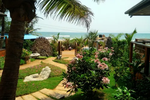 The Baga Beach Resort - balcony