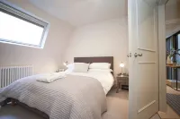 Stylish Wood Street Apartment - City Centre - Kitchenette