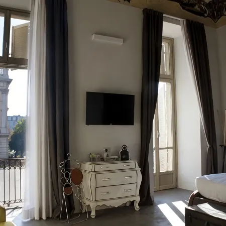 Piazza Castello Suite