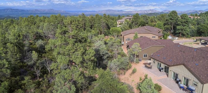 Watching Wildlife: Private Oasis for 4 w/ Patio, BBQ & Parking. Step Inside! โรงแรมในเพย์สัน