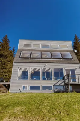 Spacious  MILLION DOLLAR VIEW home w/ fitness room, hot tub in charming Homer - 4-Star