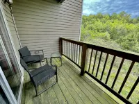 Justyna's Place, No Stairs! Great Location! Open Pool! Natural Views! Relaxing! - 4 stelle