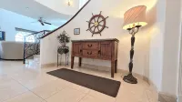 Private Home,4300Sqft,Direct Beach Access,6 Bedrooms w/6 Ensuite Baths+Elevator! - ジャグジー