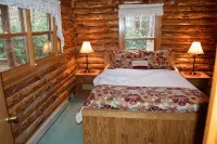 Stay WATERFRONT !   Stay CHEAT RIVER LODGE - Chalets