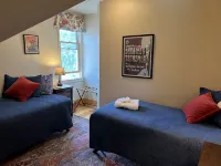 Beautiful 2BR, 2BA Condo in Historic Downtown Home Sleeps 4 - 4つ星
