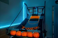 Shamrock by the Sea Hot Tub Arcade Basketball Court & Beach Fun - 4-Star